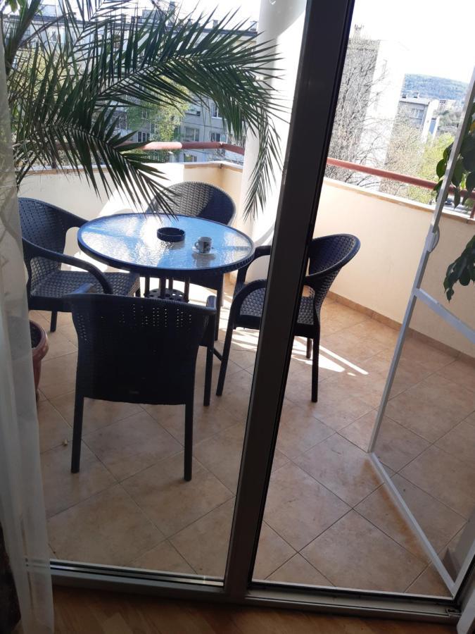 Nish 7 Lägenhet Veliko Tărnovo Exteriör bild