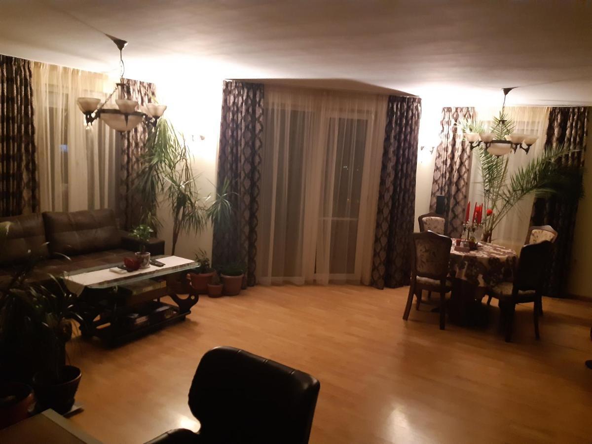 Nish 7 Lägenhet Veliko Tărnovo Exteriör bild