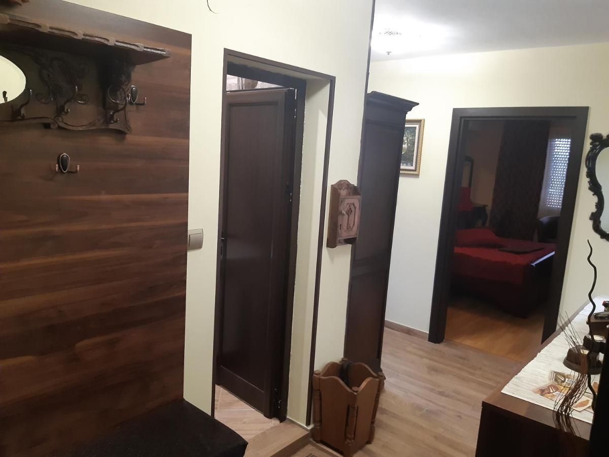Nish 7 Lägenhet Veliko Tărnovo Exteriör bild